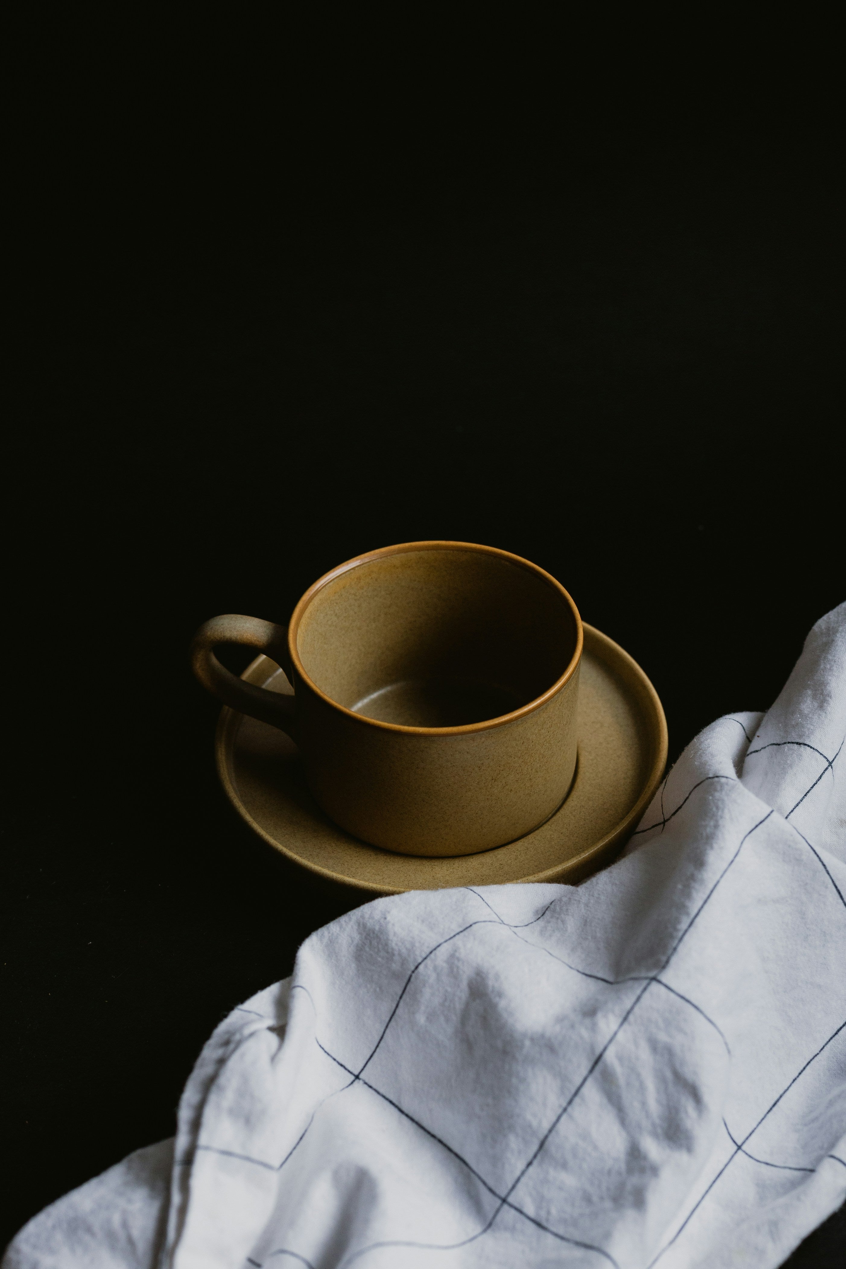 Britain returns to cupboards and comfort in the kitchen