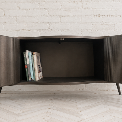 Wide tv cabinet - Elderflower Lane